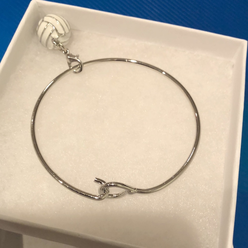 BEAUTIFUL Volleyball bracelet!!  Comes with box.